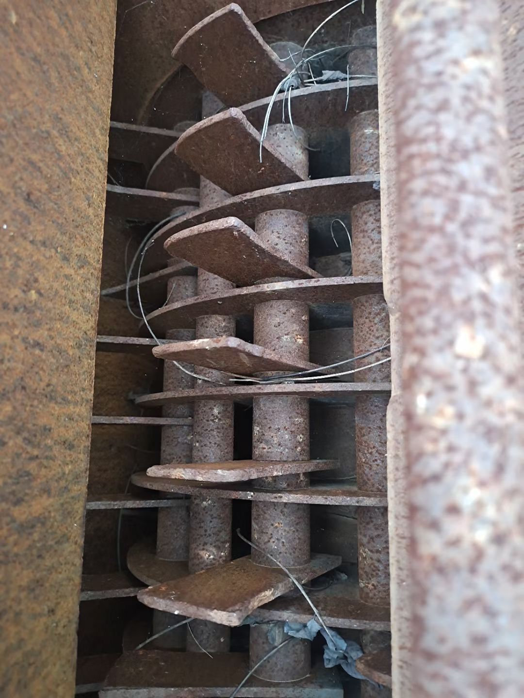 出售常州布勒出售132千瓦宽体粉碎机两台 有需要的-2