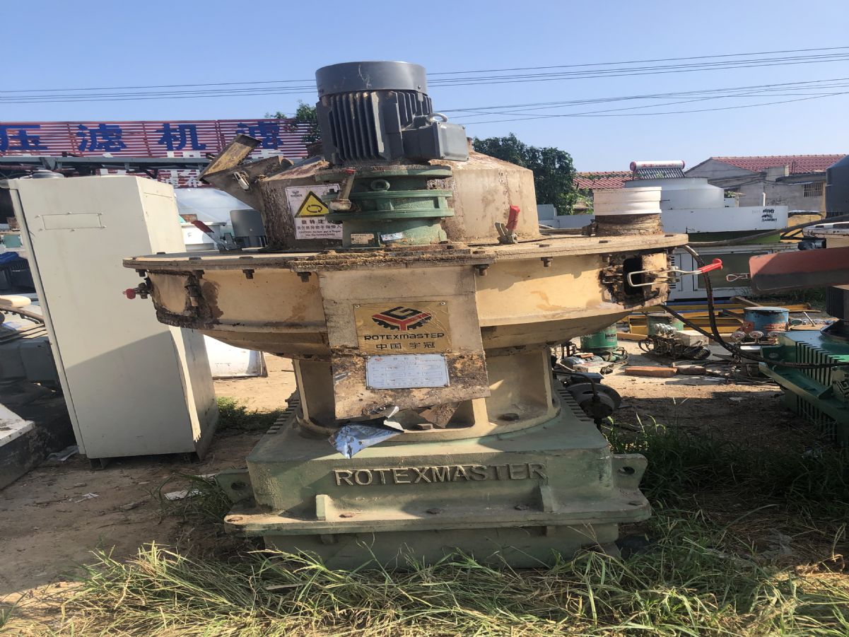 出售两台宇冠700颗粒机-1