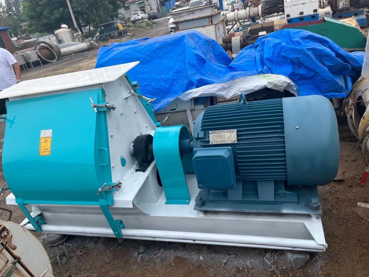 出售75千瓦水滴式锤片粉碎机-1