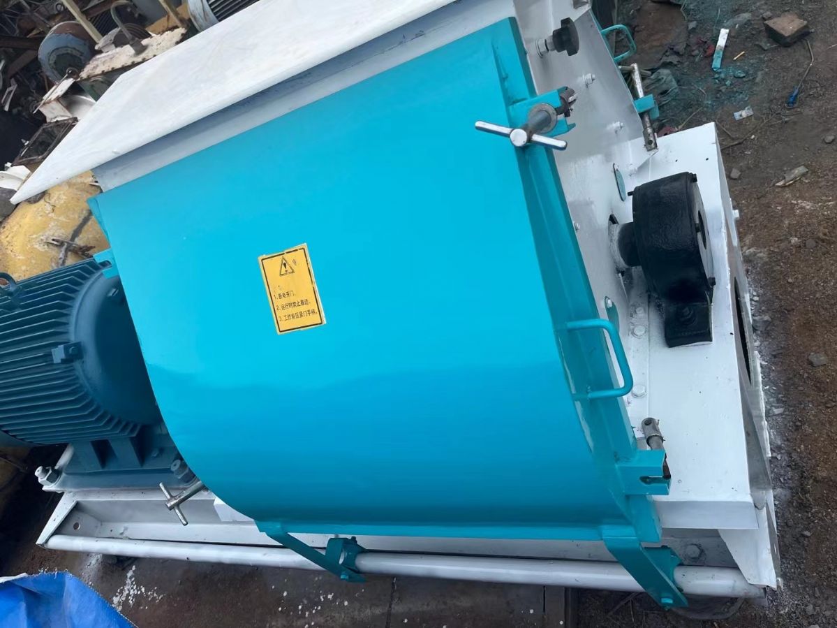 出售75千瓦水滴式锤片粉碎机-2