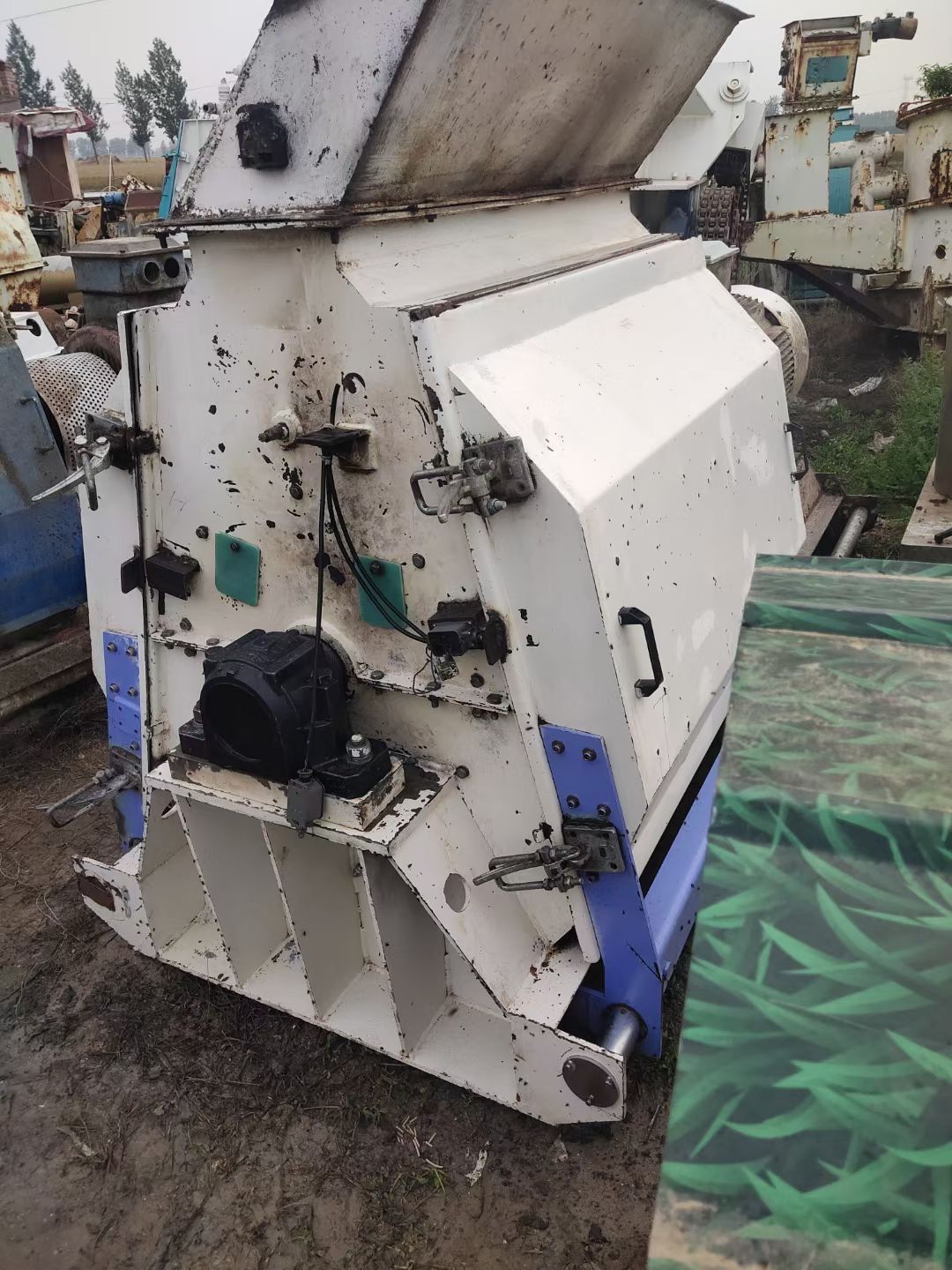 出售江苏牧羊160千瓦超微粉碎机-2