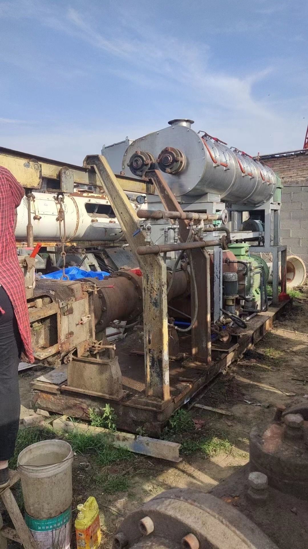 出售160千瓦双螺杆水产饲料膨化机-2