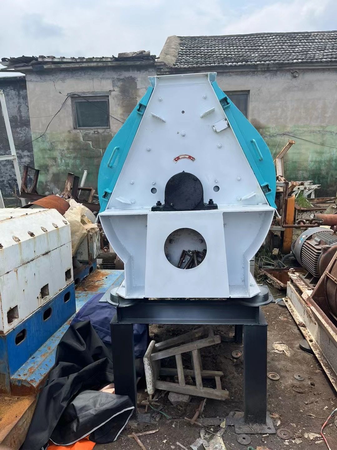 转让多台55千瓦水滴式锤片粉碎机-1