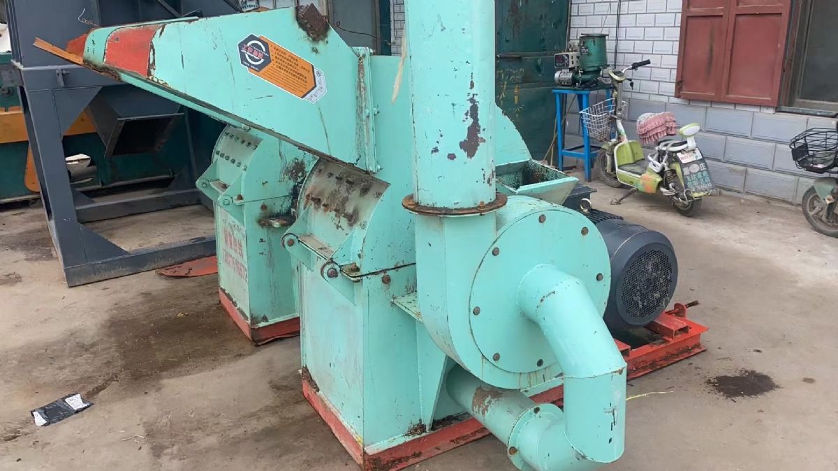 转让600型木材粉碎机-1