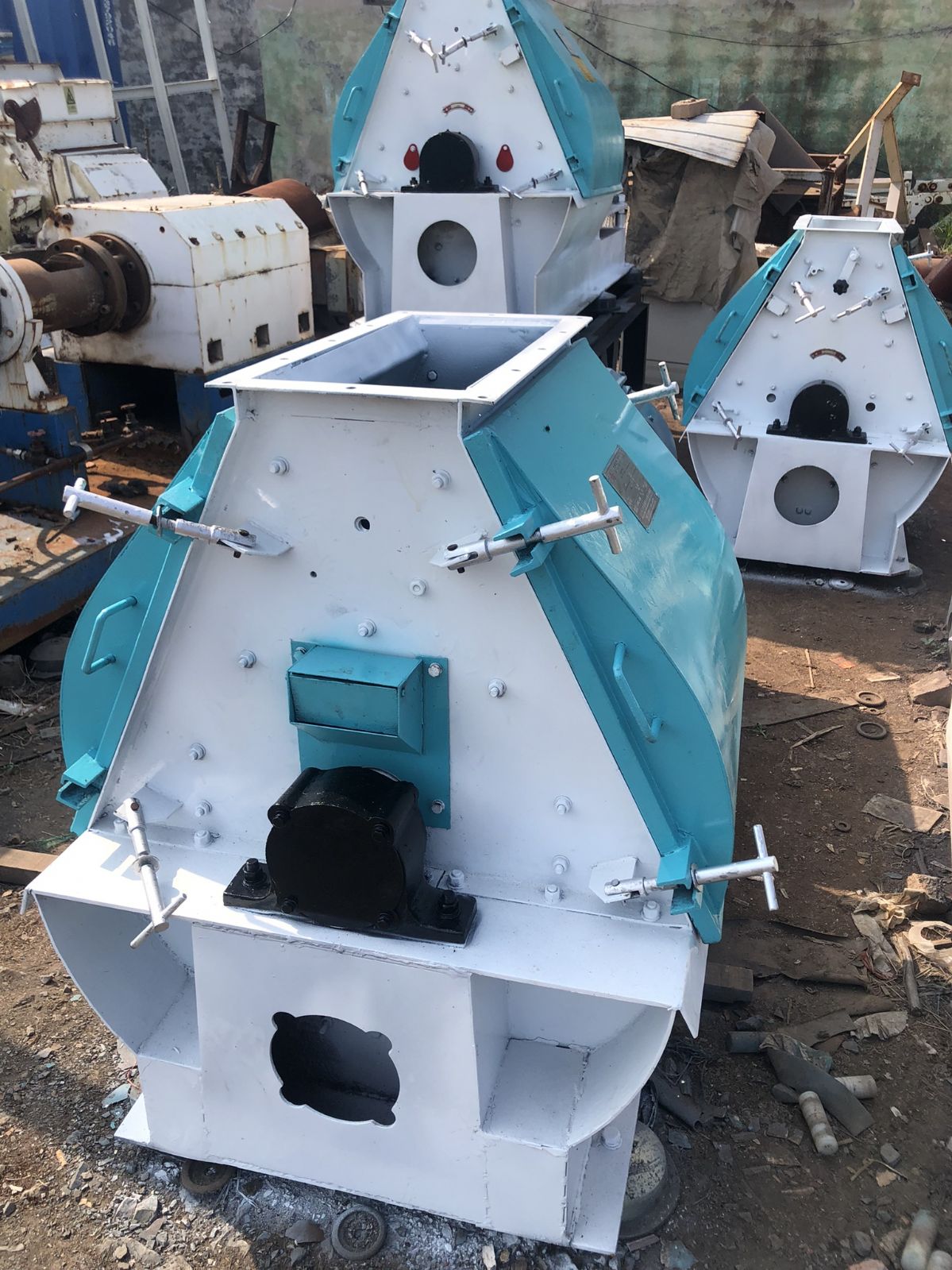 转让多台55千瓦粉碎机-2