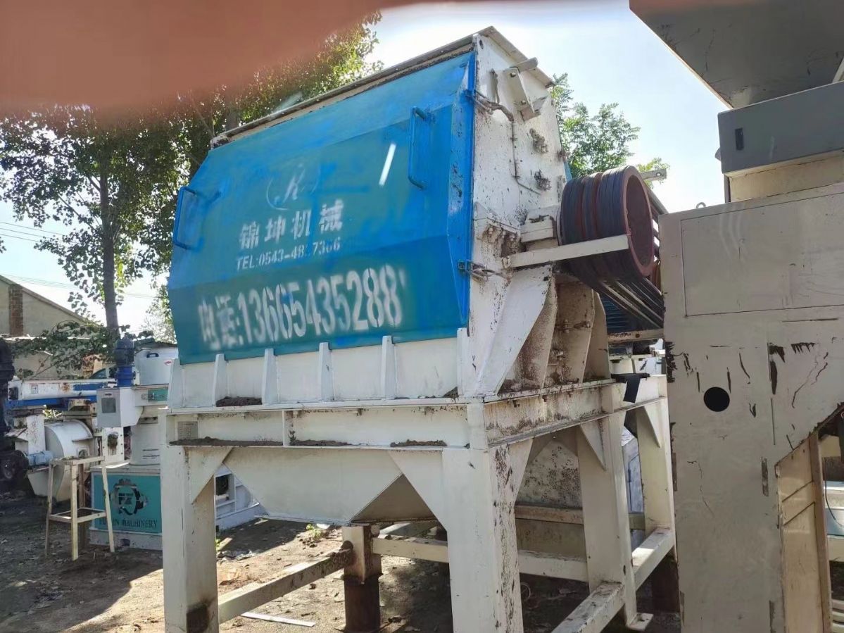 转让锦坤1000/1600型粉碎机-1