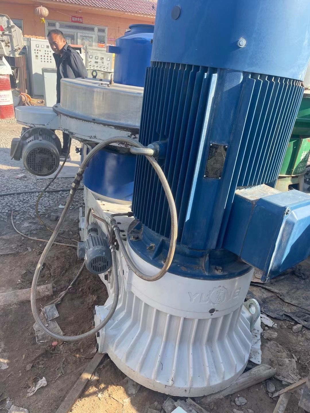 转让宇龙560颗粒机-2