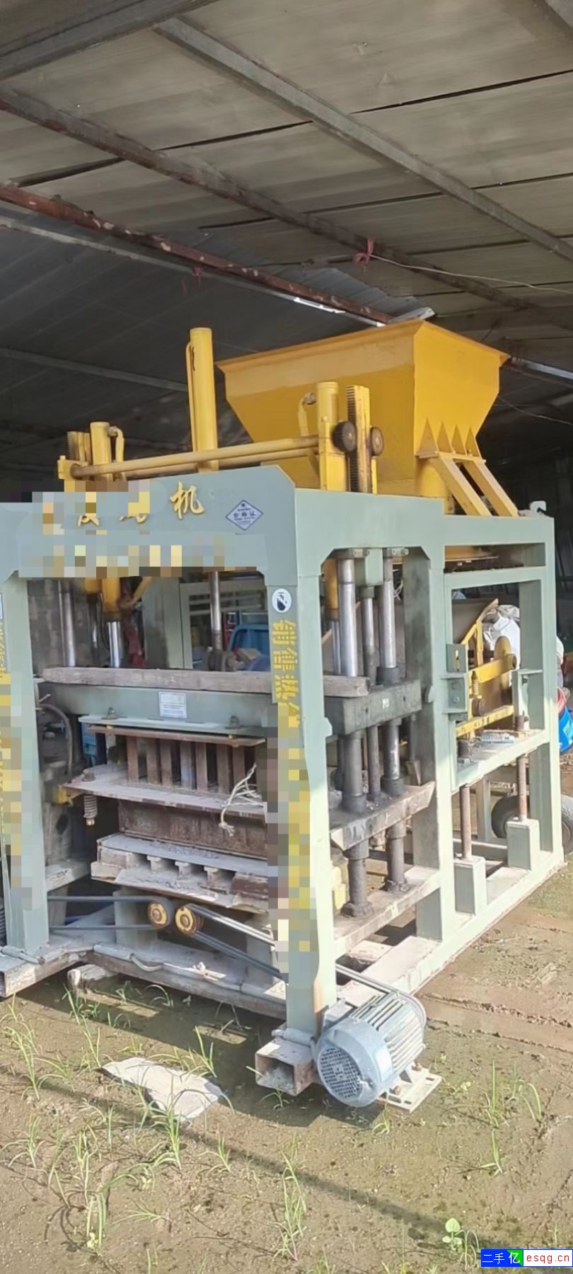 转让4-15水泥砖机设备-1