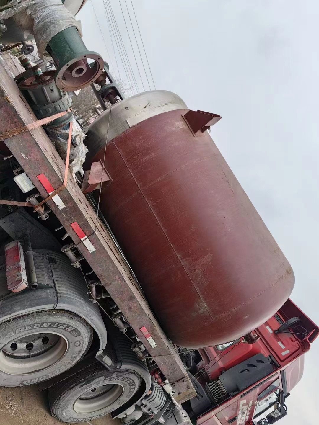 转让全新不锈钢内盘管反应釜数台！-1