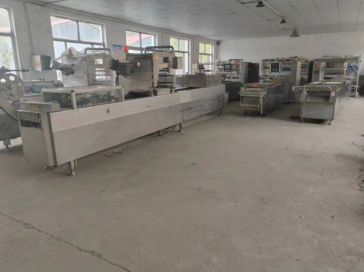 二手拉伸膜真空包装机-1