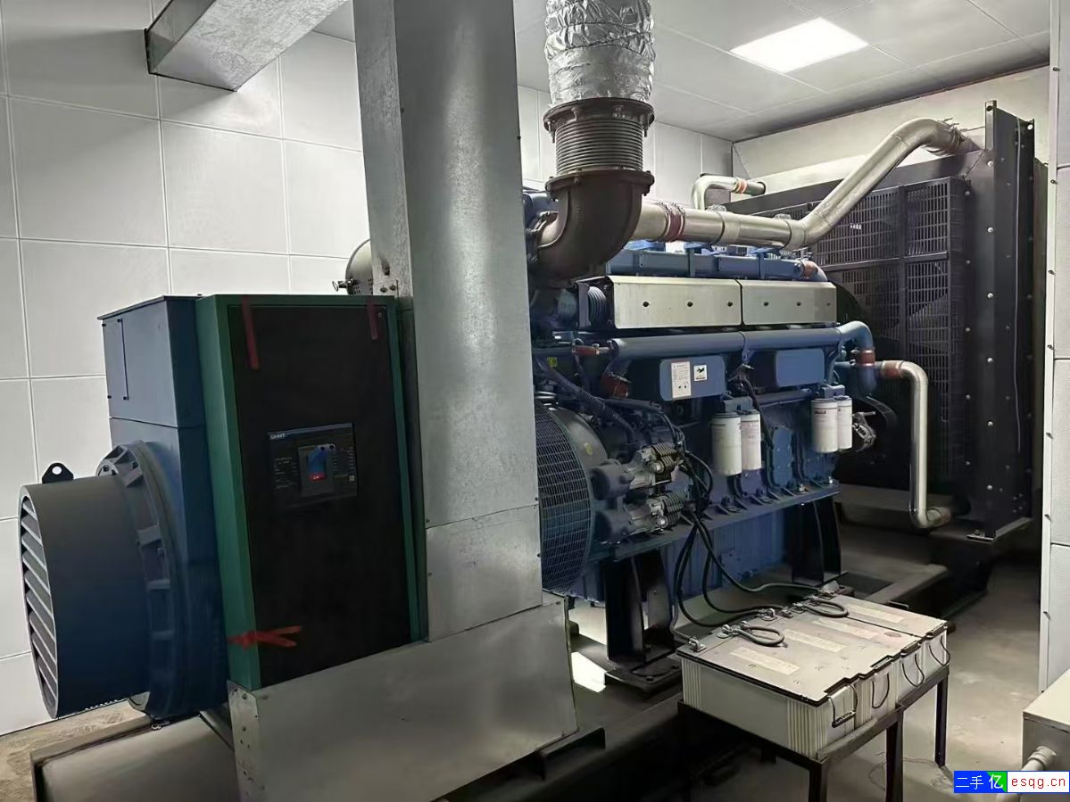 出售玉柴大800柴油发电机组，只用了1个小时的-2