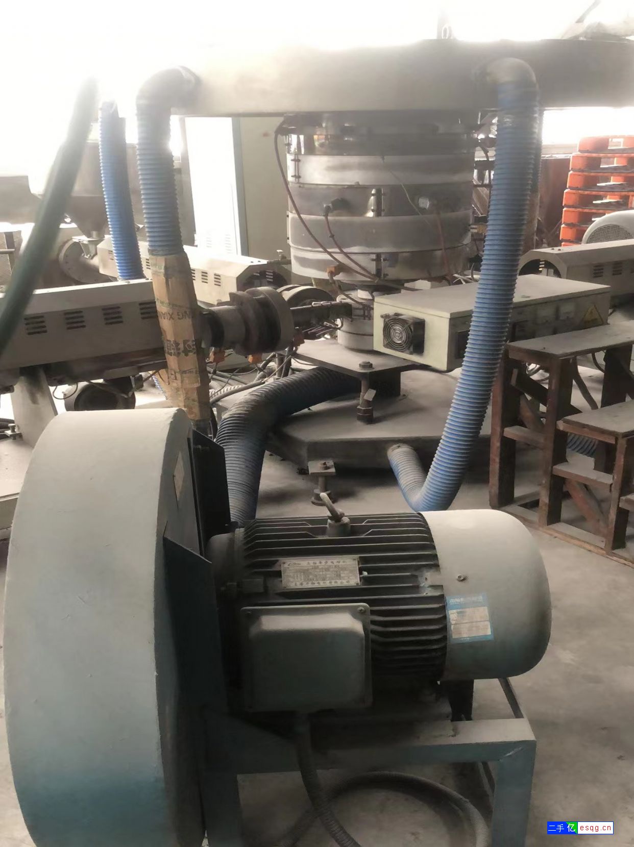 转让8成新2300三层共挤上旋吹膜机一台-3