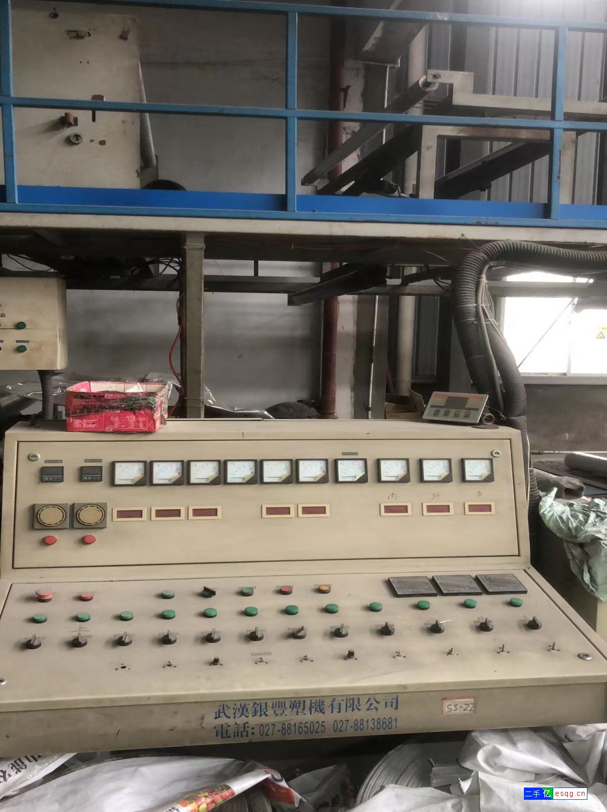 转让8成新2300三层共挤上旋吹膜机一台-2