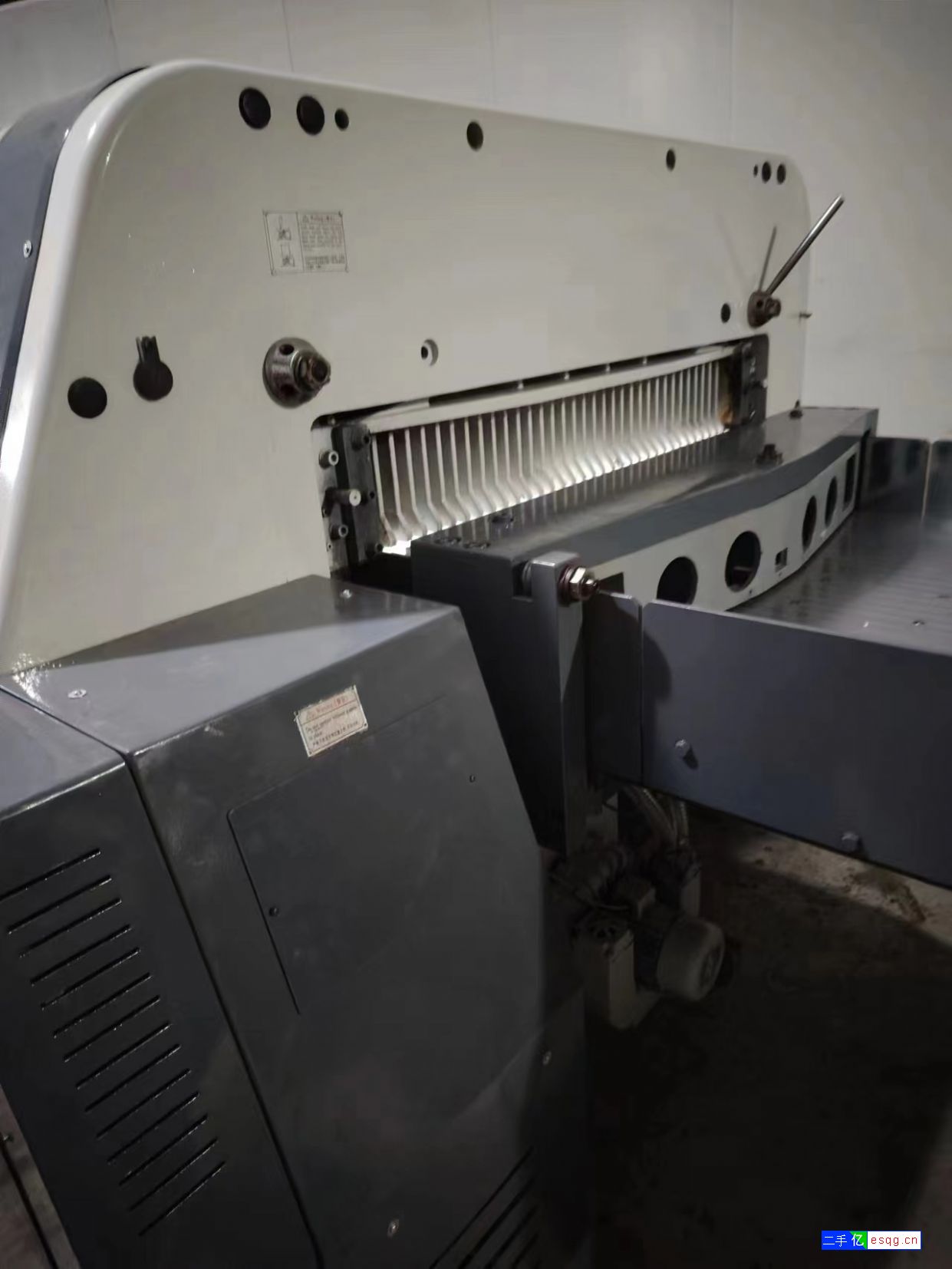 二手利通115电脑切纸机出售-1