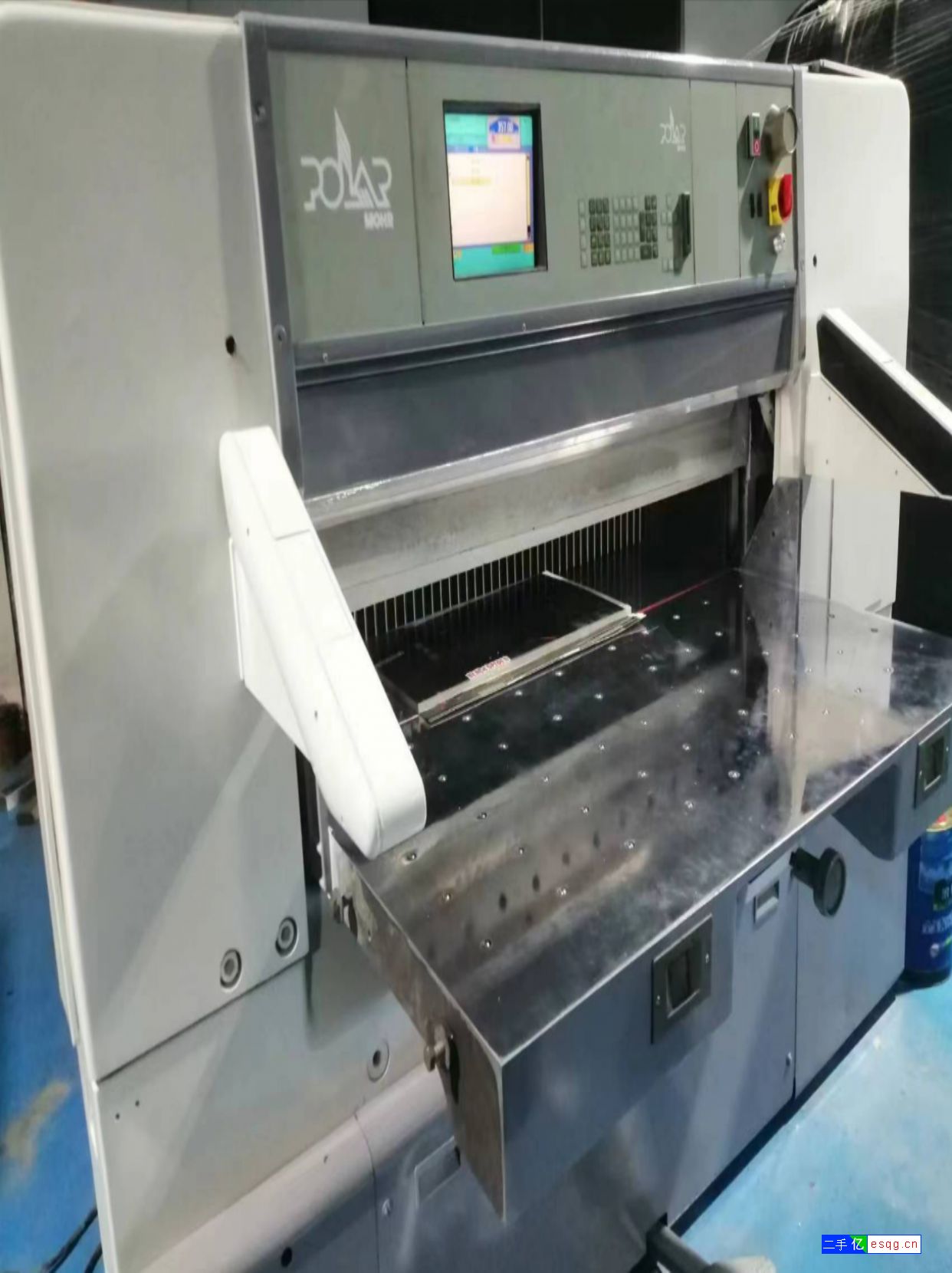 二手国望130电脑切纸机-1