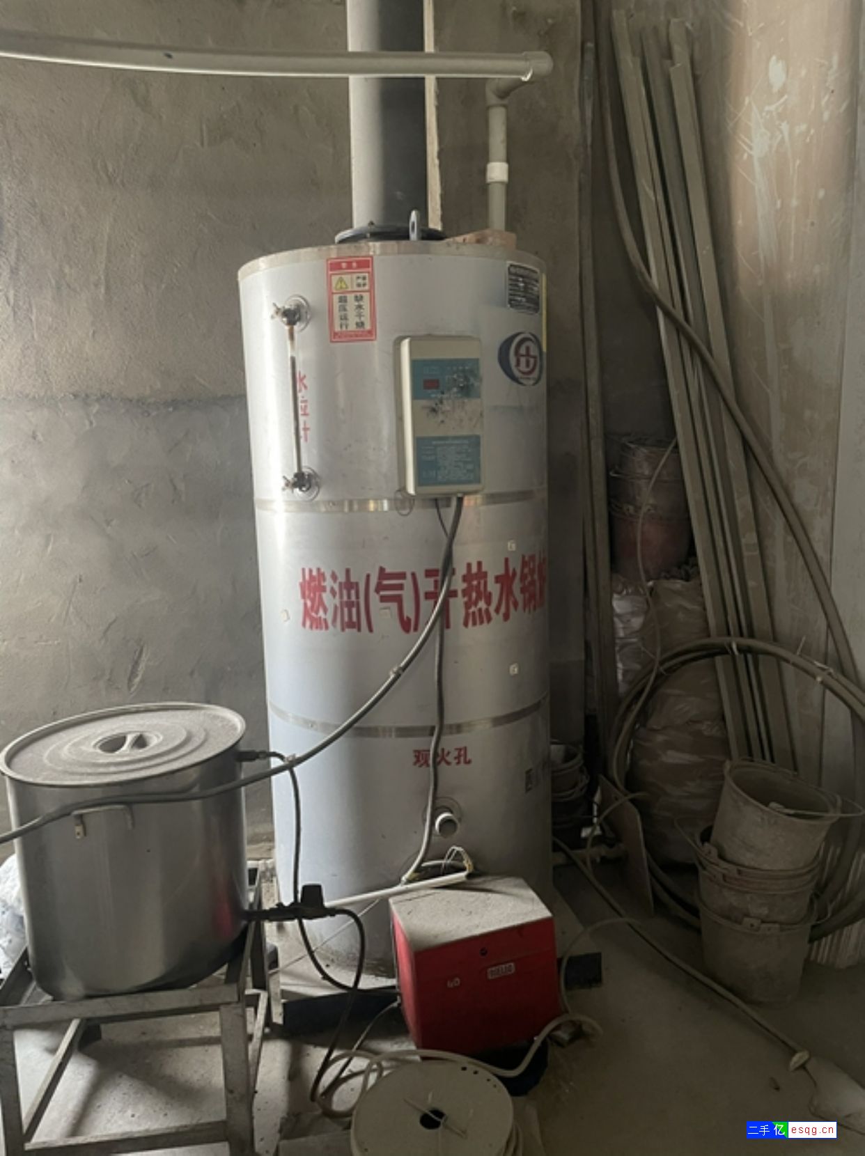 转让9成新二手燃油锅炉-1