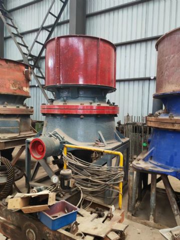 出售上海CH440圆锥破碎机两台