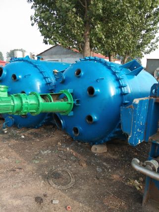 二手2吨搪瓷反应釜，转让5吨反应釜