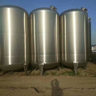 出售二手储罐，转让储酒罐，液体储奶罐