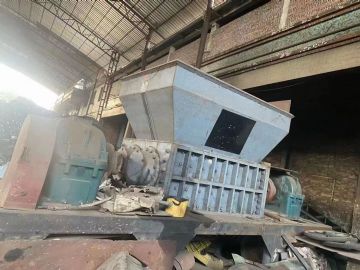转让二手1600型撕碎机一台