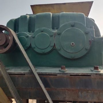 转让二手1000型撕碎机一台