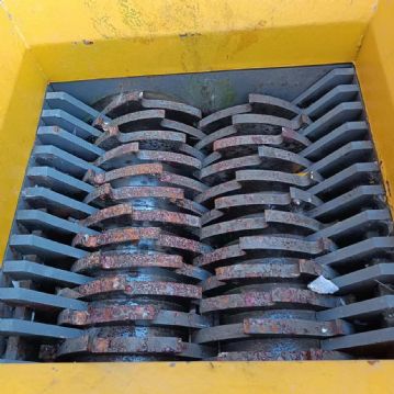 转让二手400撕碎机一台