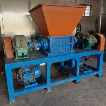 转让二手600型撕碎机一台