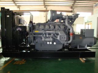 转让500千瓦8成新康明斯发电机组