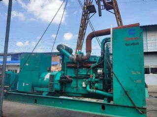 9成新500千瓦康明发电机组出售