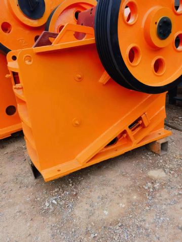 二手精品铁虎58颚式破碎机带45kw电机