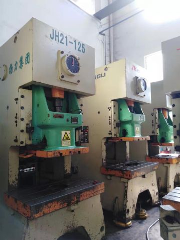 一批扬力气动冲床|25吨，63吨，80吨