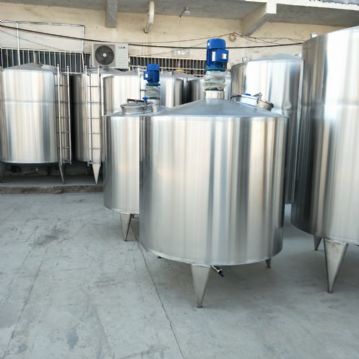 全新未用2吨不锈钢搅拌罐液体搅拌桶可加热