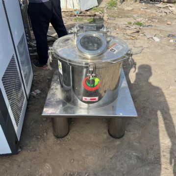 转让二手精品小型不锈钢平板密闭离心机