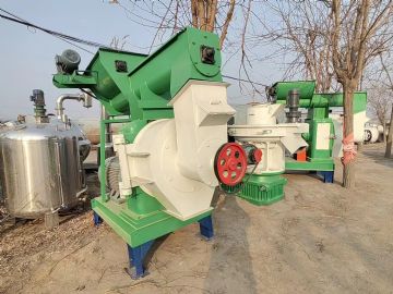 低价出售二手颗粒机、420生物质颗粒机