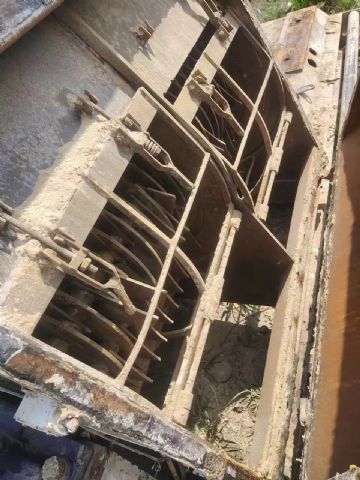 二手粉碎机、132千瓦锤片式微粉机，含喂