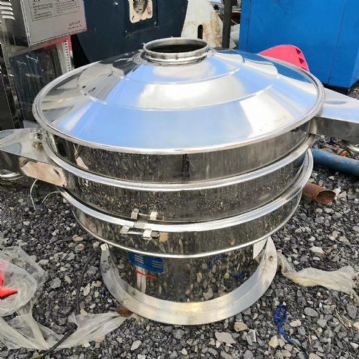 出售8成新二手振动筛多台！