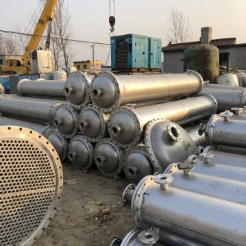 出售二手冷凝器 转让各种型号冷凝器 9成