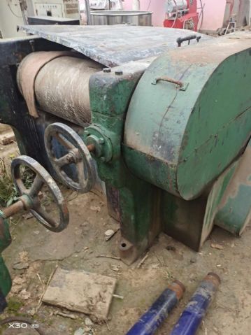 转让二手三辊研磨机 6台260型研磨机