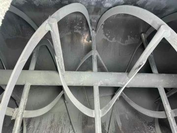 转让二手螺带混合机 一台容积8立方中轴加