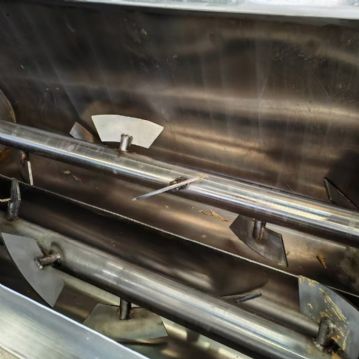 转让二手双轴拌馅机 一台容积150L诸城