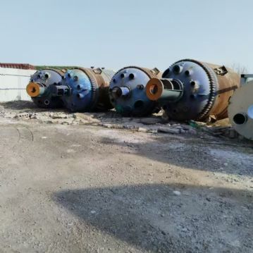 转让二手搪瓷反应釜 四台容积10立方淄博