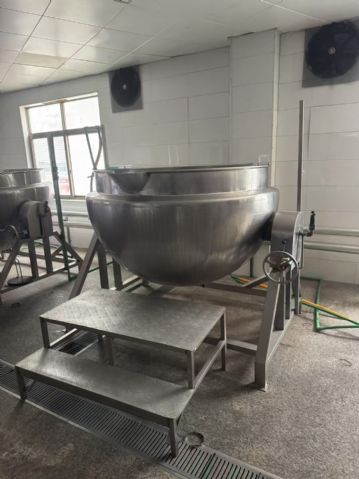 转让二手蒸汽夹层锅 五台容积1500升可