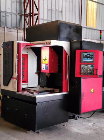 广雕650精雕机，新代21ma系统，ER