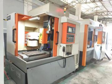 2台650 精雕机，三菱和新代系统，𝘽