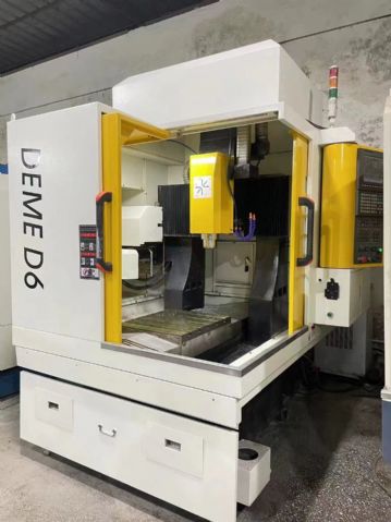 上新德米650刀库精雕机 12把斗笠式刀