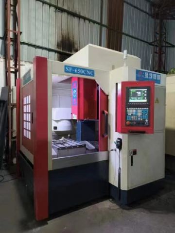盛锋650刀库精雕机 新代21ma系统，