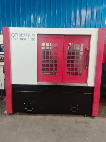 仅此一台，雄群1080精雕机一台，新代2