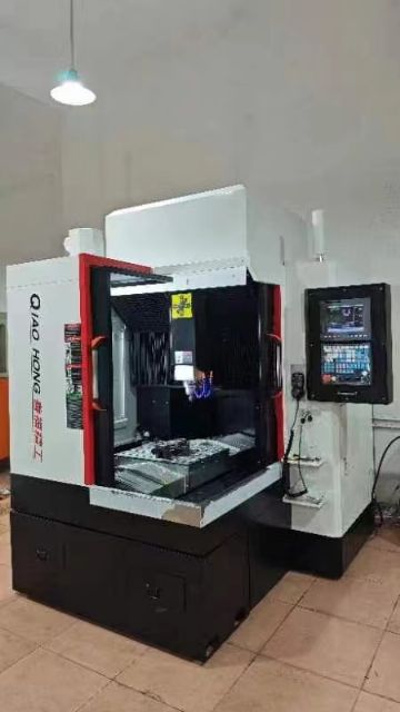 新到乔鸿650精雕机， 主轴24000转