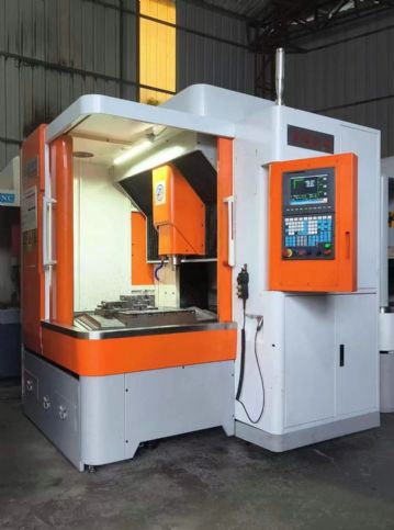 泽锋智能650精雕机 新代21ma系统，