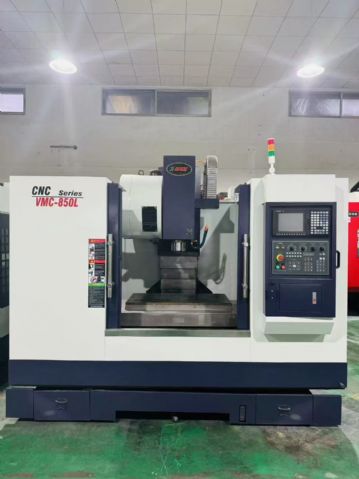 特价诚川V855加工中心机，三菱M80系